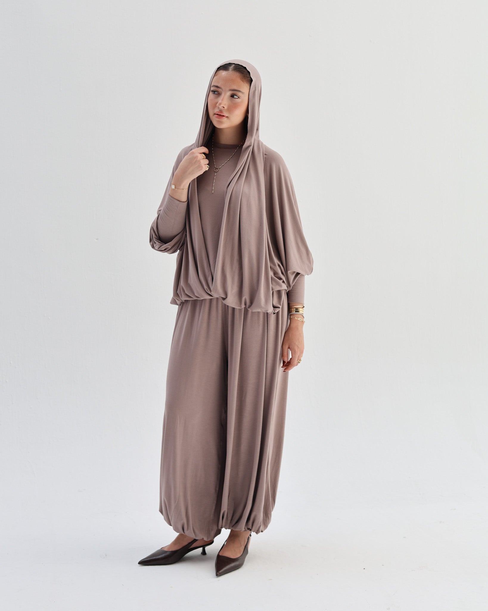 The balaclava set in greige (preorder within a week)