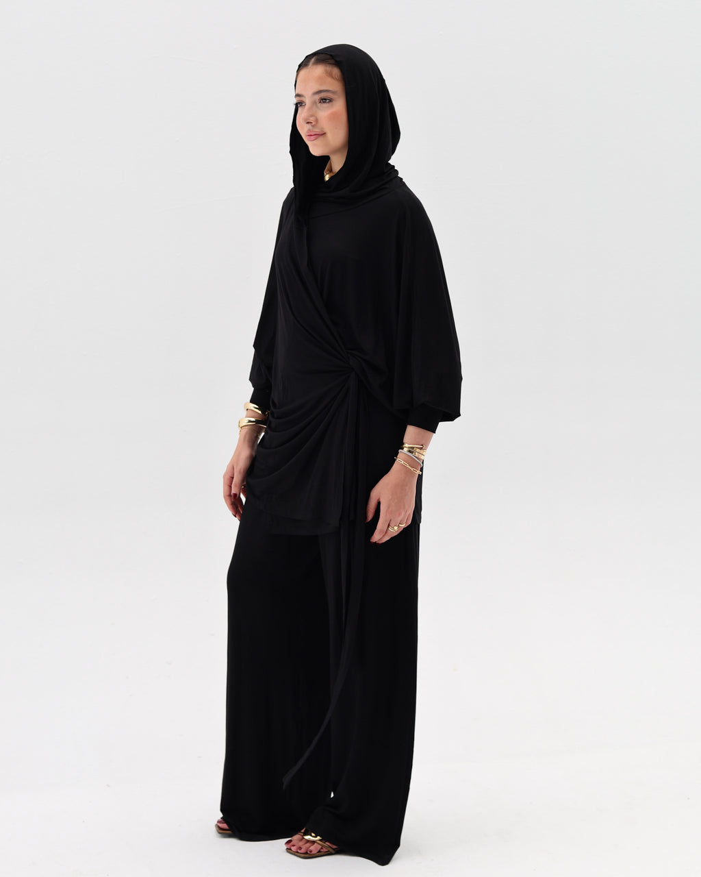 The hooded set in black