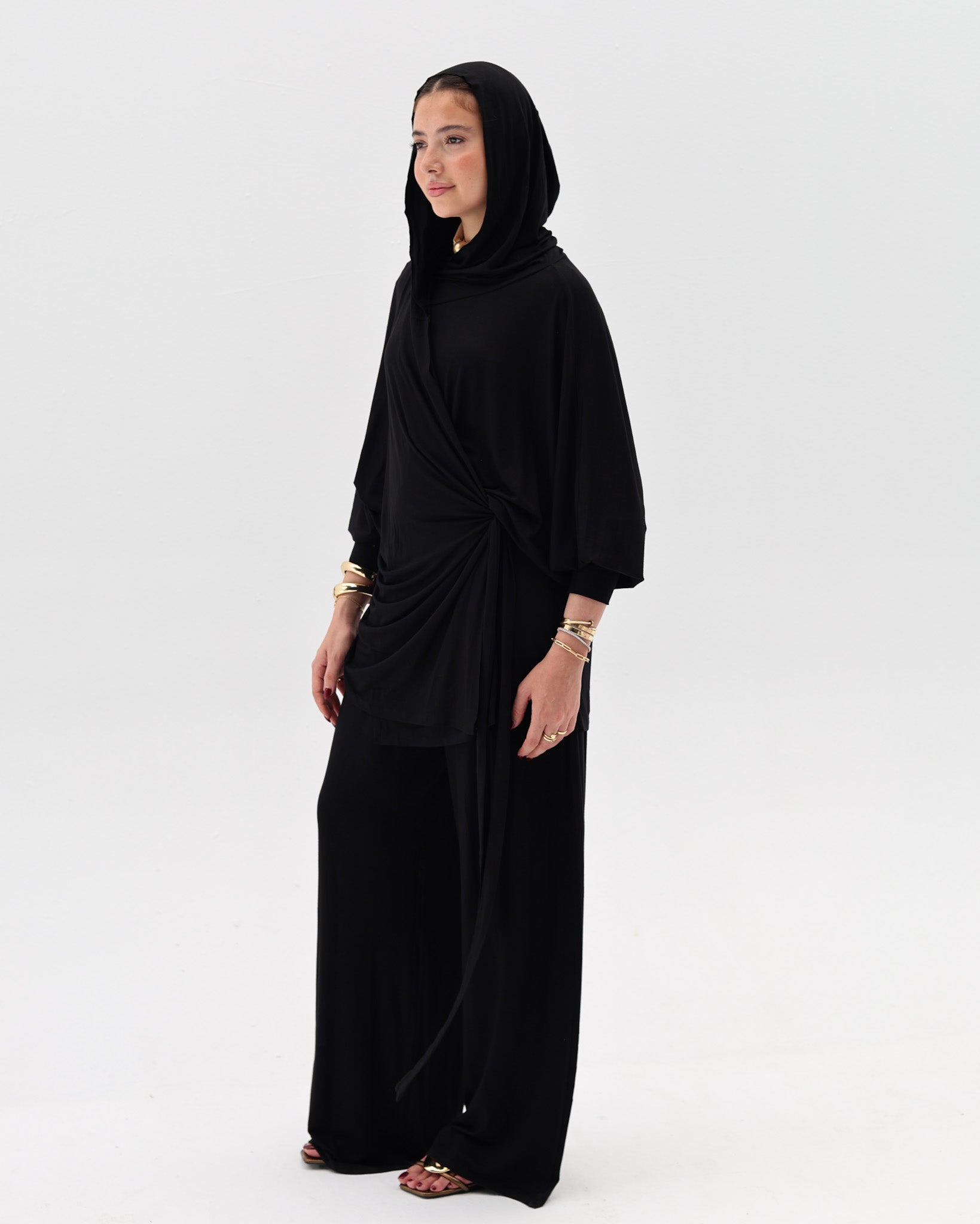 The hooded set in black
