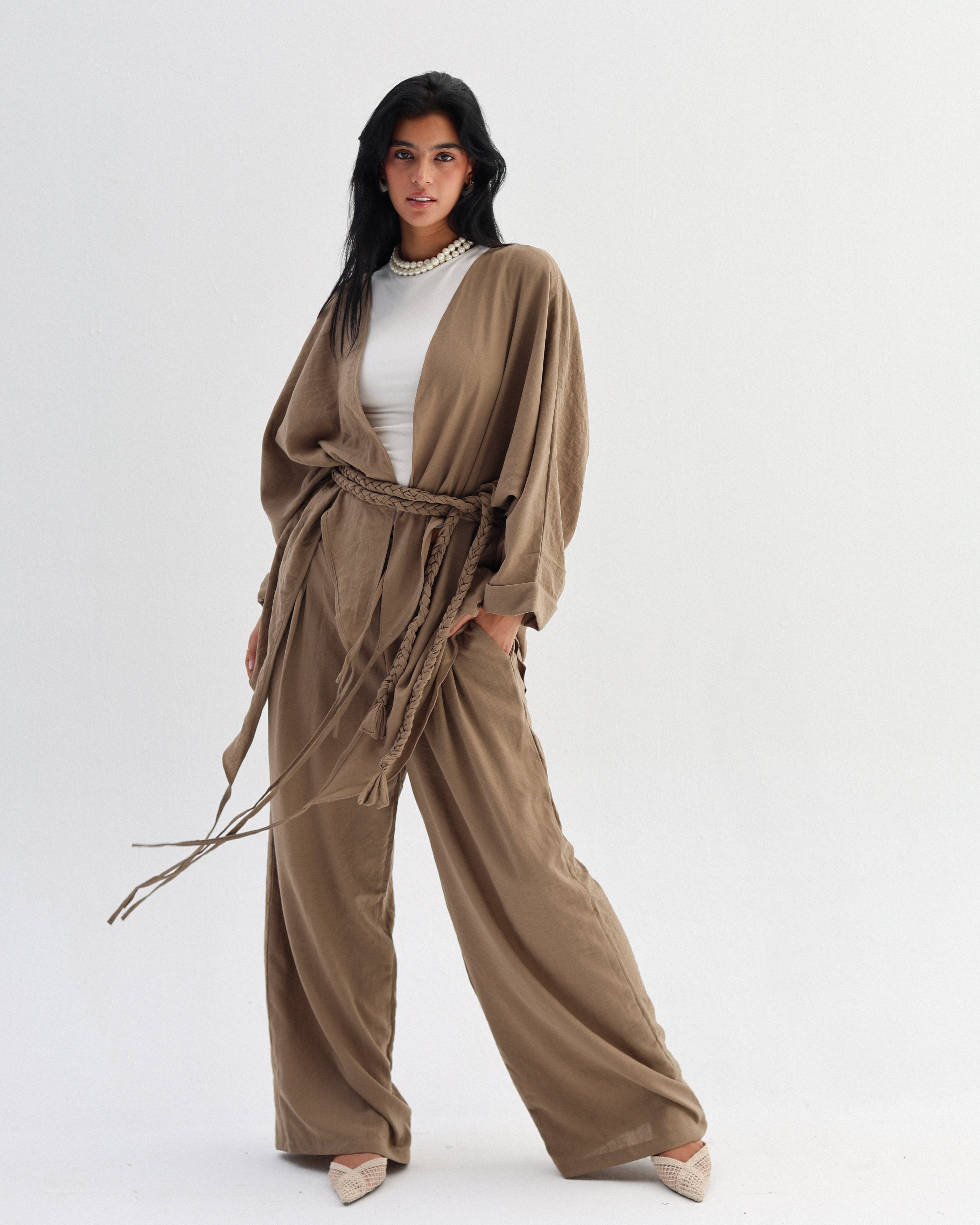The braided waist set in khaki