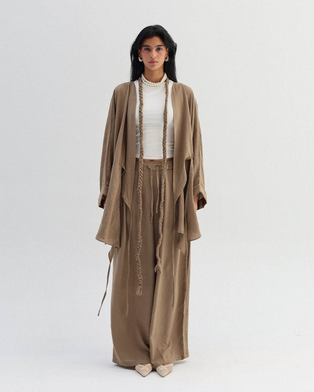 The braided waist set in khaki