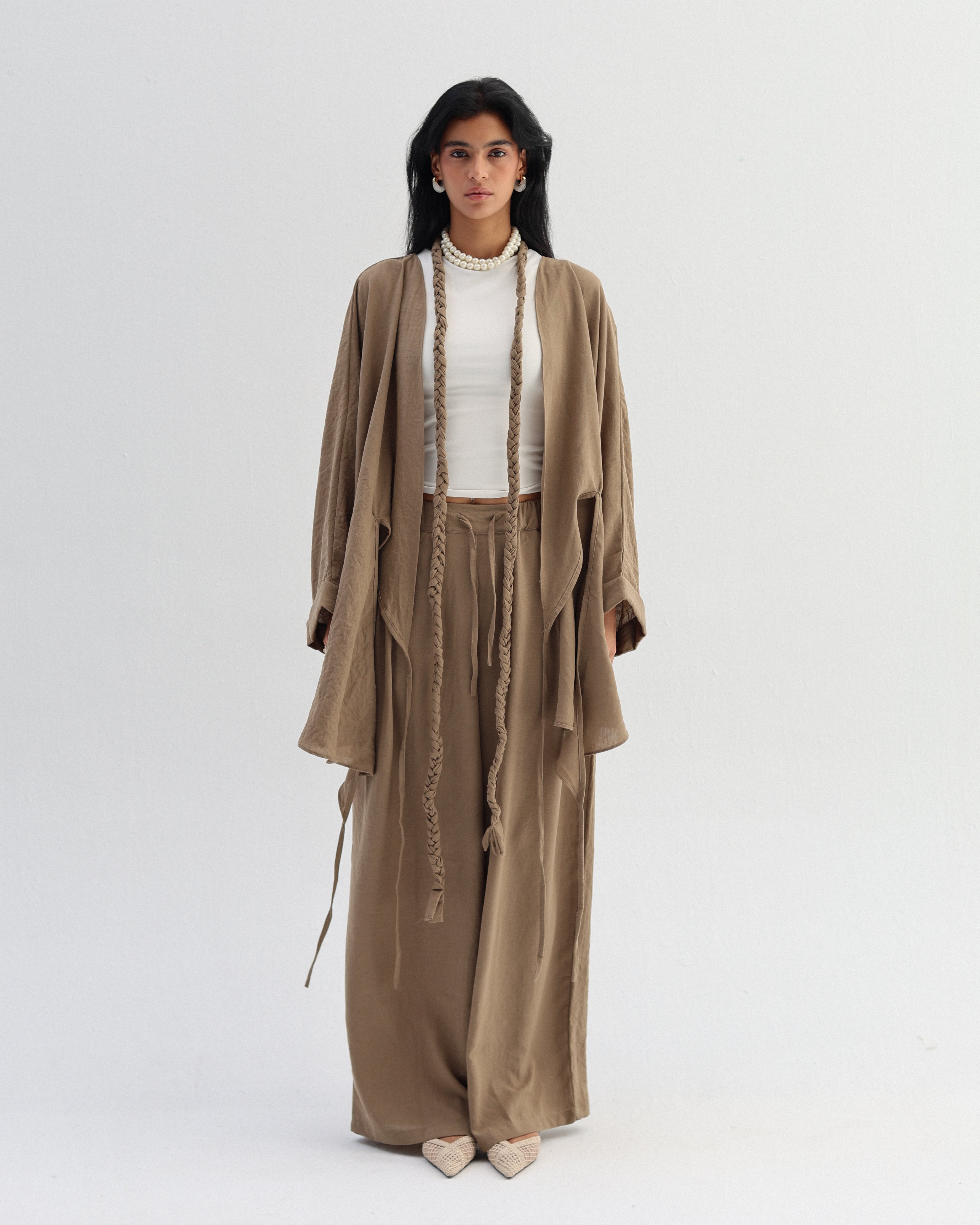 The braided waist set in khaki