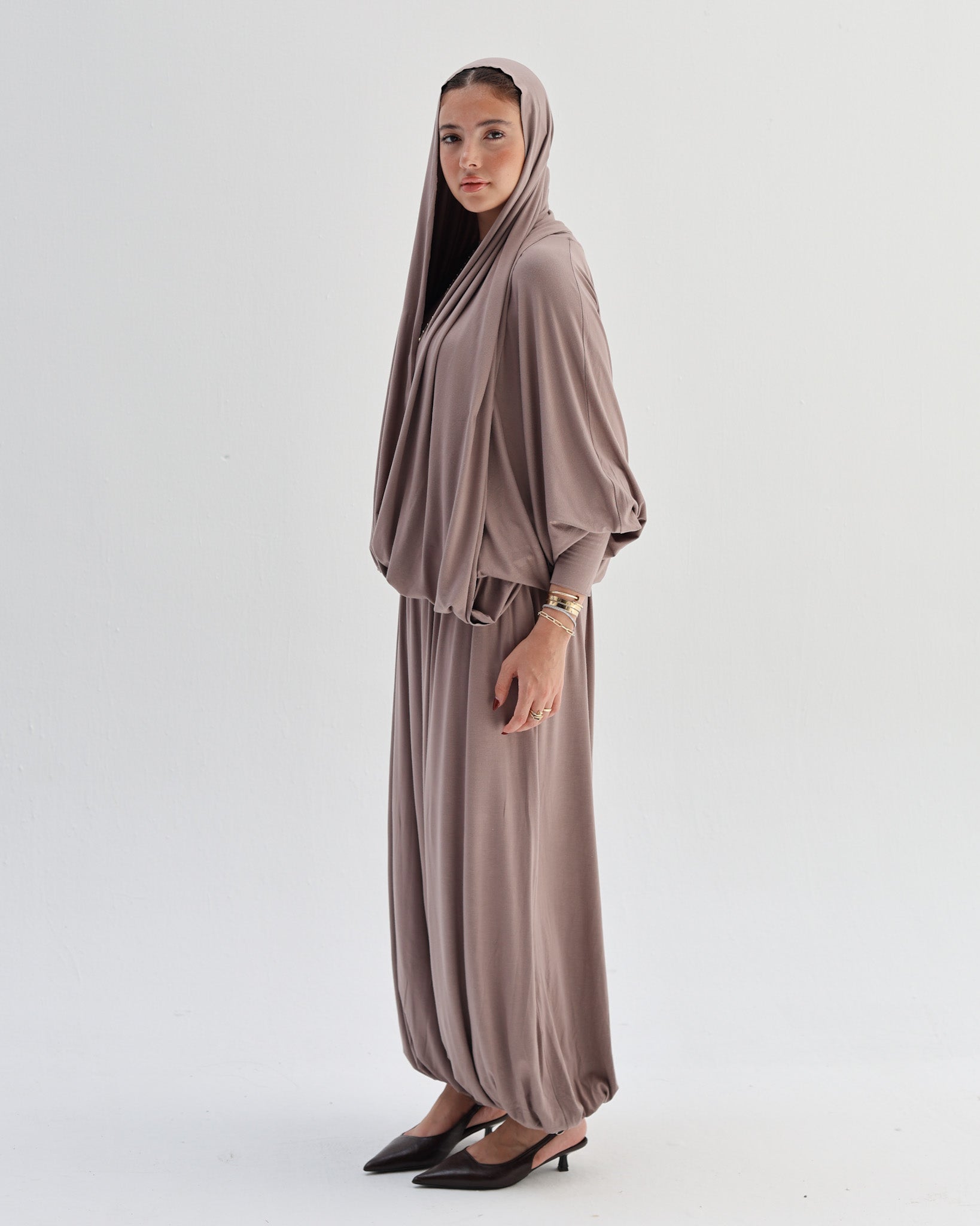 The balaclava set in greige (preorder within a week)