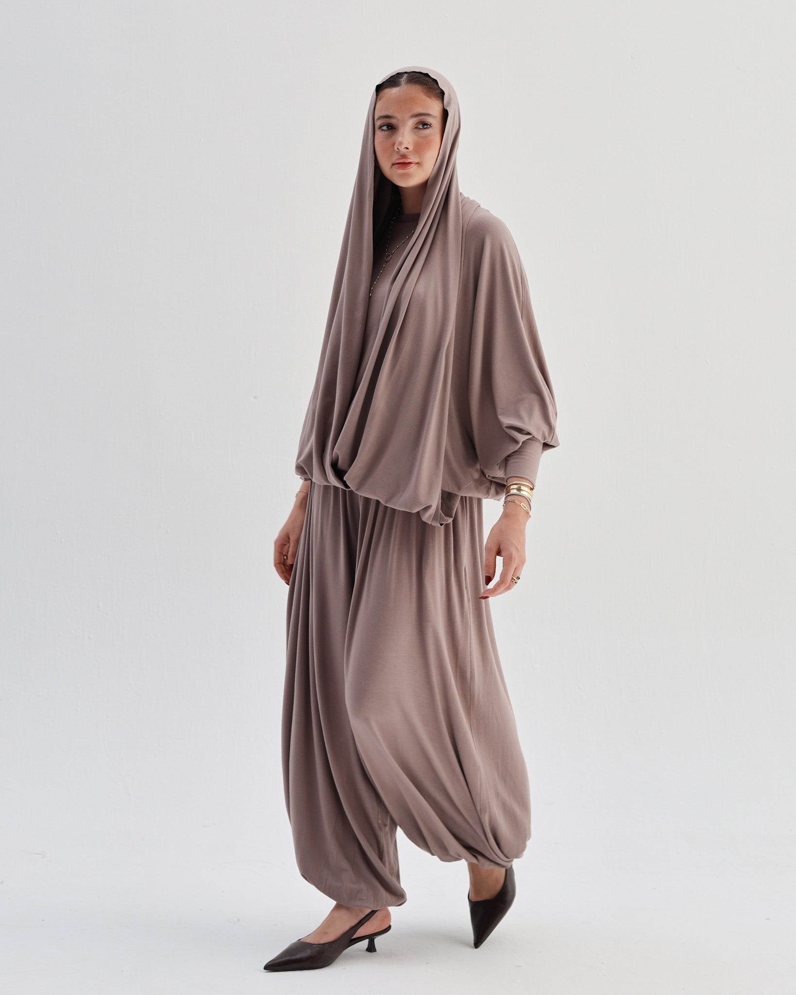 The balaclava set in greige (preorder within a week)