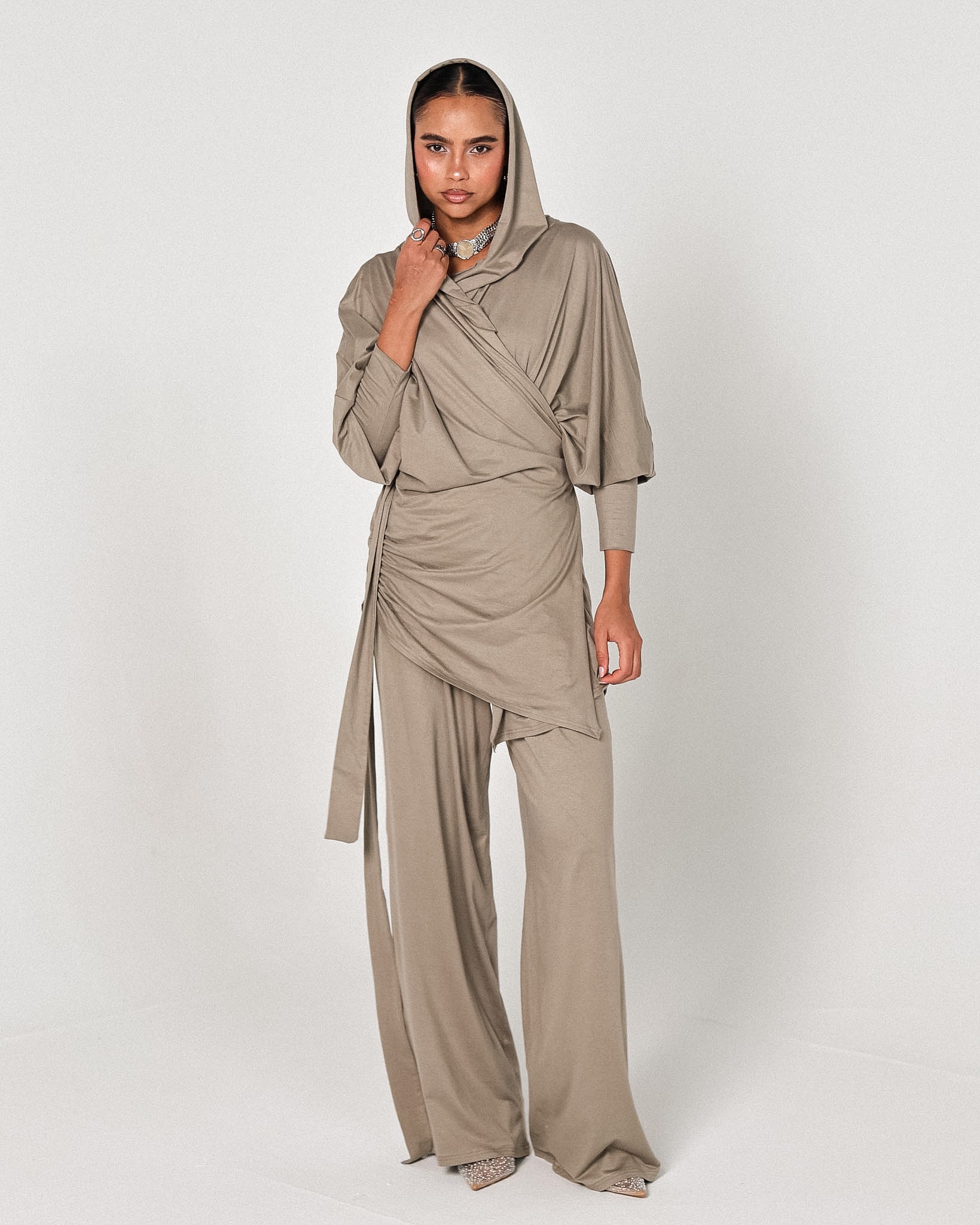 The hooded sand set