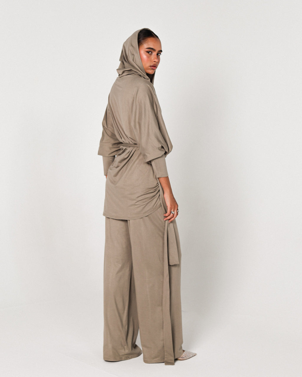 The hooded sand set